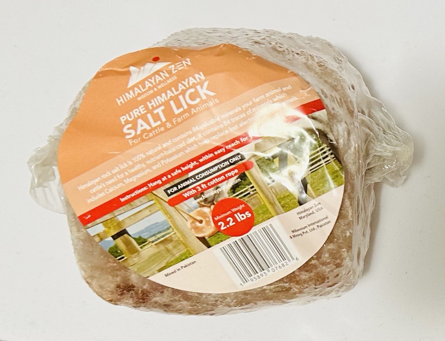 Himalayan Salt Lick on Rope for Horses, Cattles, (Pack of 6) 2.2lbs Each