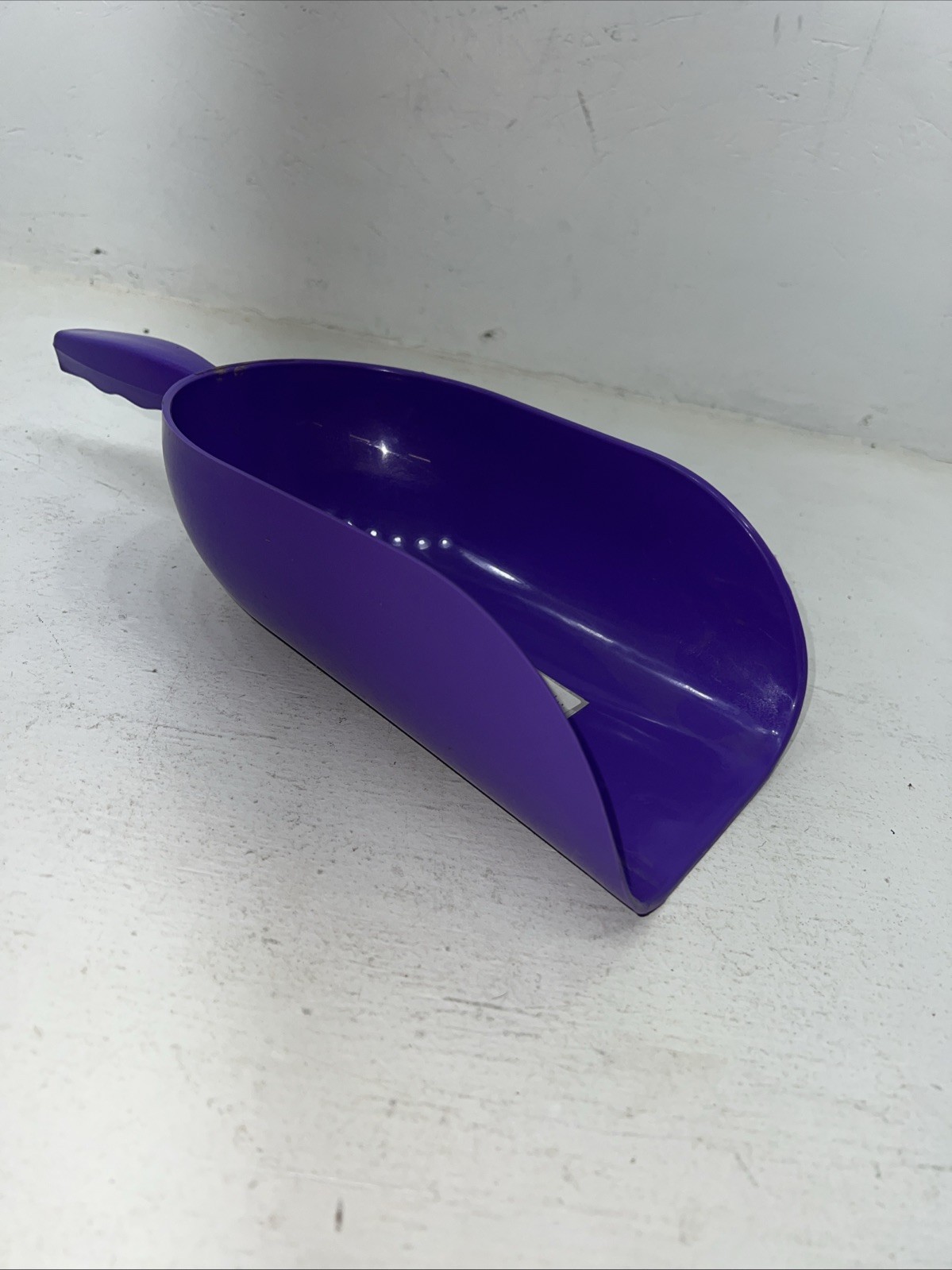 New Tough 1 Purple 5 Pint Horse Feed Scoop #72-2116 HH-16