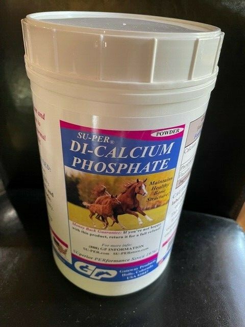 Gateway SU-PER Di-Calcium Phosphate Powder 4 lb Container Equestrian